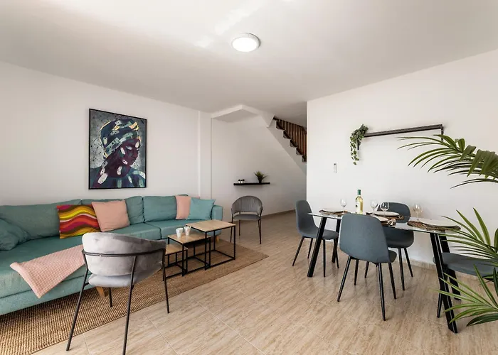 Willa Arpon Santa Rosa 4 By Escape Puerto del Carmen (Lanzarote)